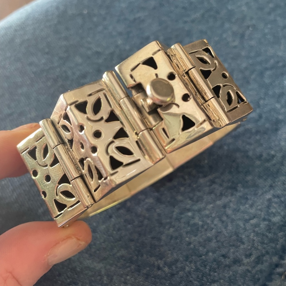 Vintage Handmade Mexico Taxco .925 Silver 9 Panel Hinged Cutout Bracelet Cuff